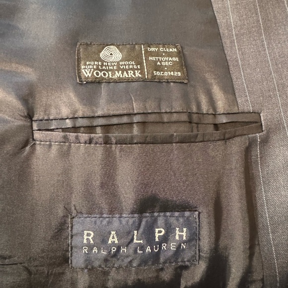Ralph Lauren 100% Wool Men's Navy Pinstripe Suit - Picture 4 of 16